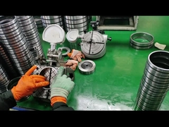 Les roulements à rouleaux sphériques sont soumis à des essais de précision